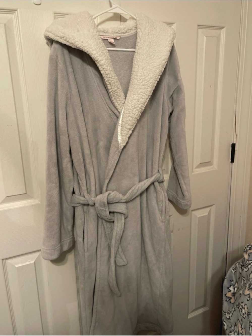 Victoria's Secret Gray and Cream Hooded Robe with Sherpa Trim
